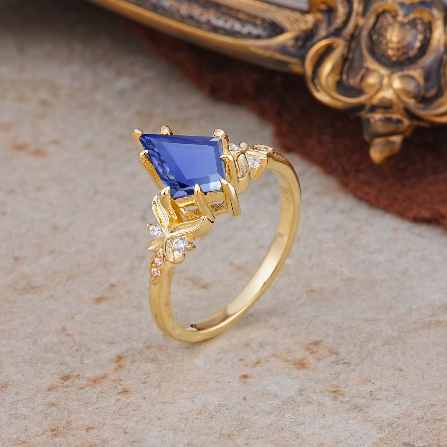 Luxury Nature-Inspired Kite-Cut Tanzanite Engagement Ring