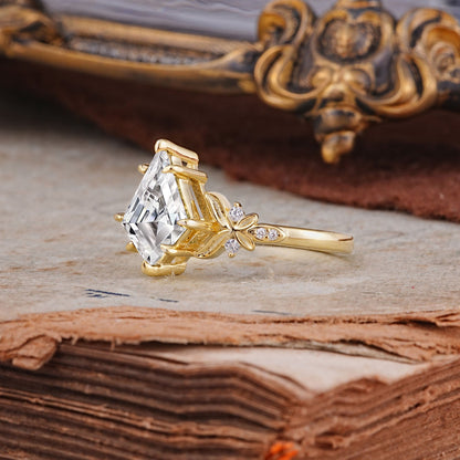 Luxury Nature-Inspired Kite-Cut Lab Diamond Engagement Ring