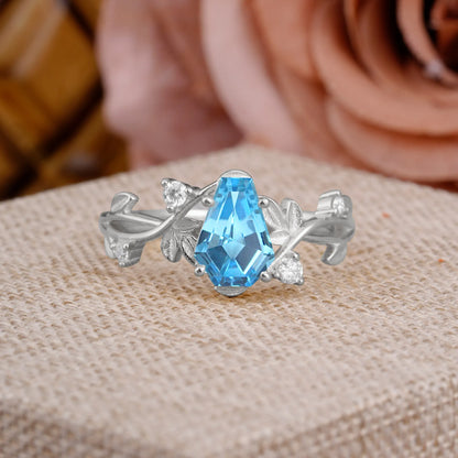 Nature Inspired 4 Prong Coffin-Cut Aquamarine Engagement Ring