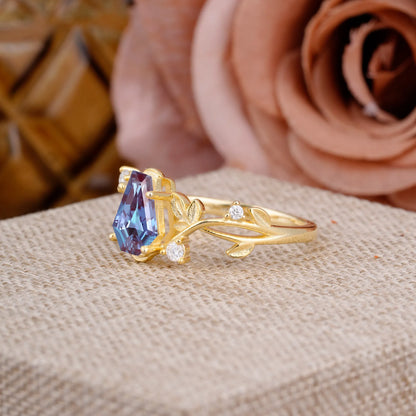 Nature Inspired 4 Prong Coffin-Cut Alexandrite Engagement Ring