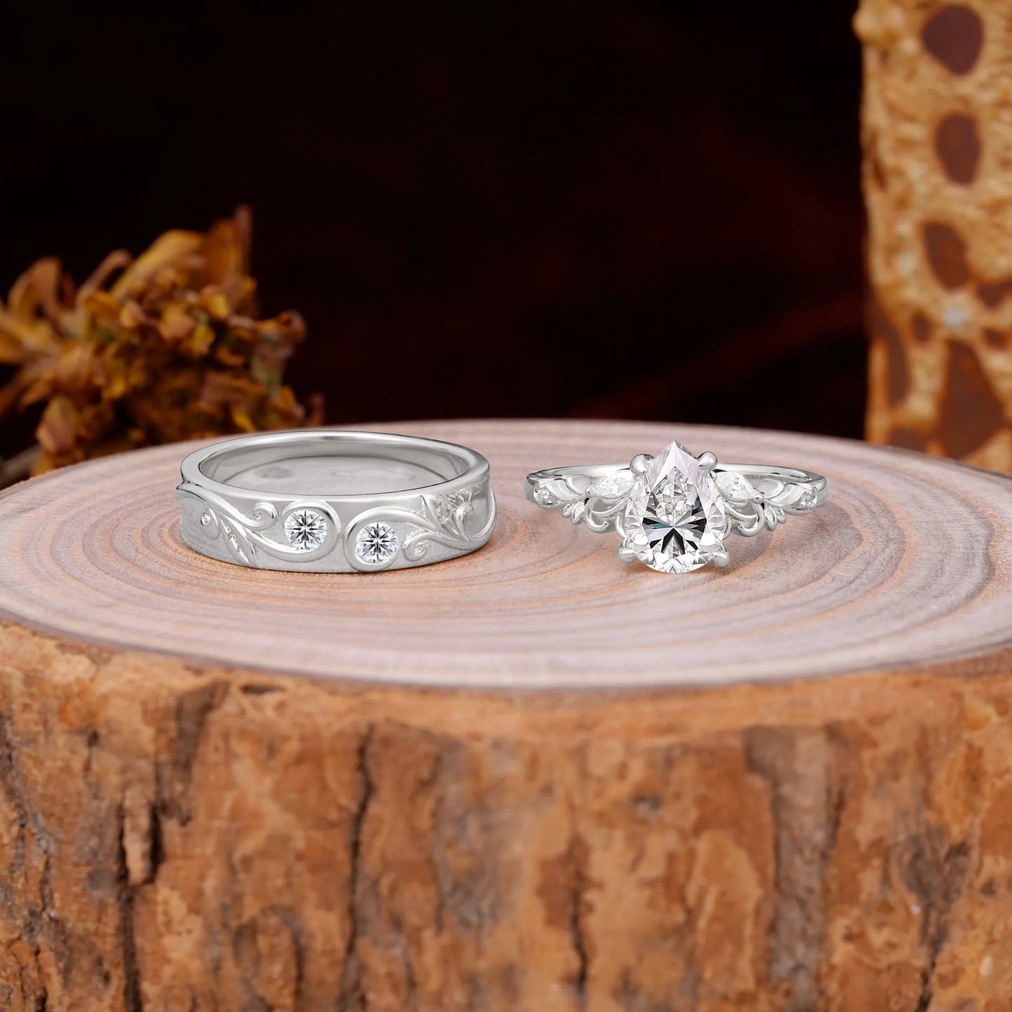 Nature Inspired  Luxurious 4-Prong Pear-Cut  Lab Diamond Engagement Couple Rings