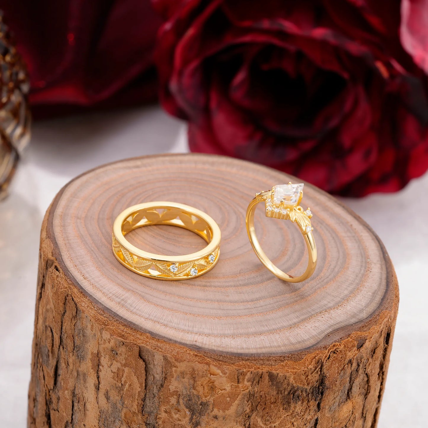 Nature-Inspired  4-Prong Kite-Cut Moissanite Engagement Couple Rings