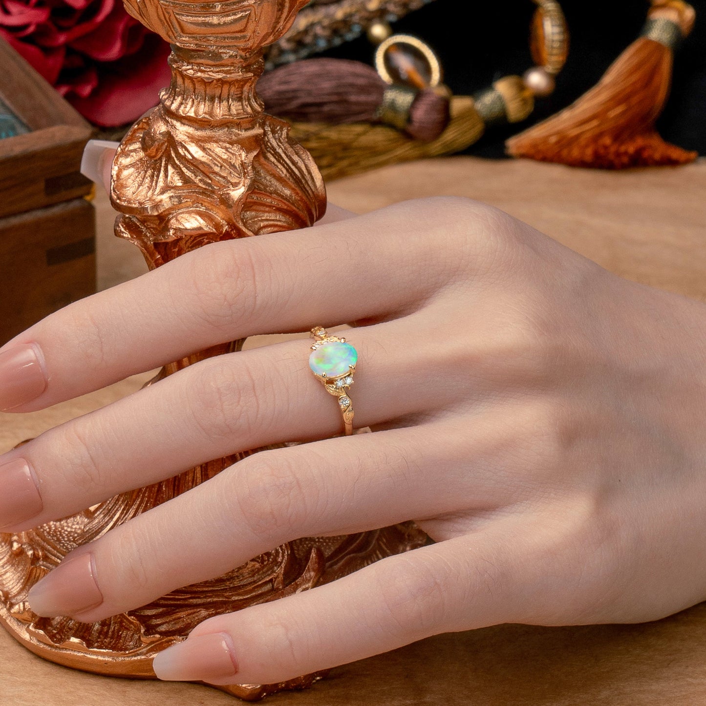 Retro Nature-Inspired 4-Prong Oval-Cut Opal Engagement Ring