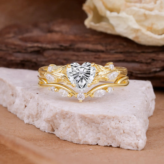4-Prong Nature-Inspired Heart-Cut Lab Diamond Engagement Ring Set