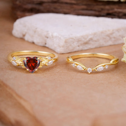 4-Prong Nature-Inspired Heart-Cut Natural Garnet Engagement Ring Set