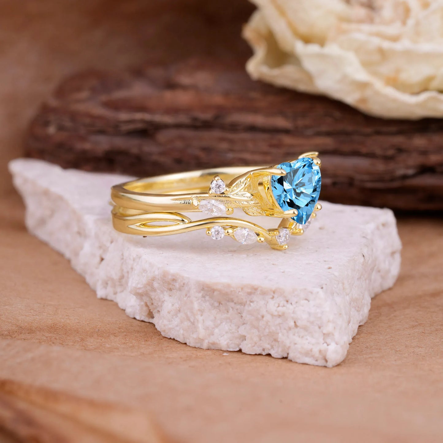 4-Prong Nature-Inspired Heart-Cut Aquamarine Engagement Ring Set