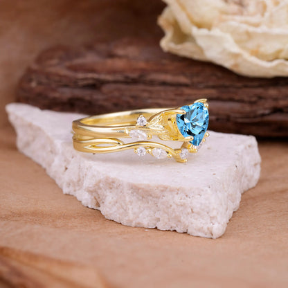 4-Prong Nature-Inspired Heart-Cut Aquamarine Engagement Ring Set