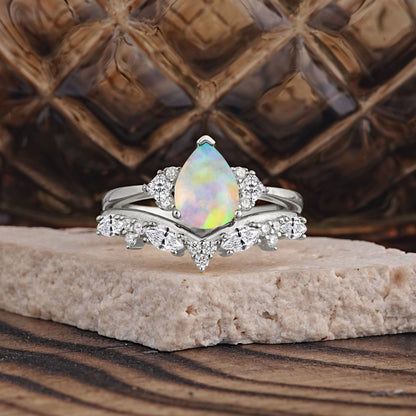 Luxury 3-Prong Pear-Cut Opal Bridal Ring Set
