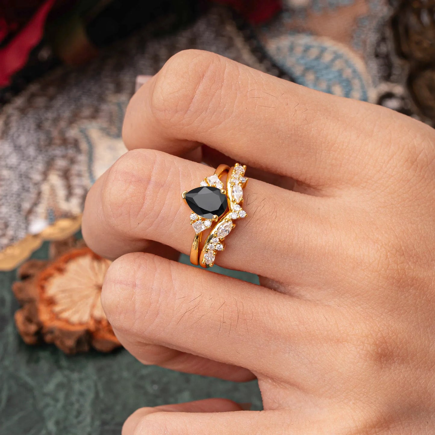 Luxury 3-Prong Pear-Cut Black Onyx Engagement Ring Set