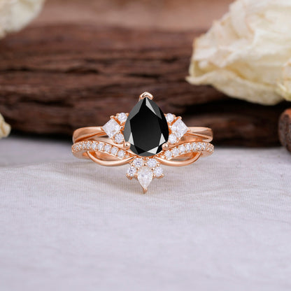 Fashion-Forward Luxury Pear-Cut Black Onyx Bridal Ring Set