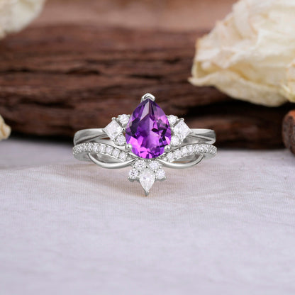 Fashion-Forward 3 Prong Luxury Pear-Cut Natural Amethyst Engagement Ring Set
