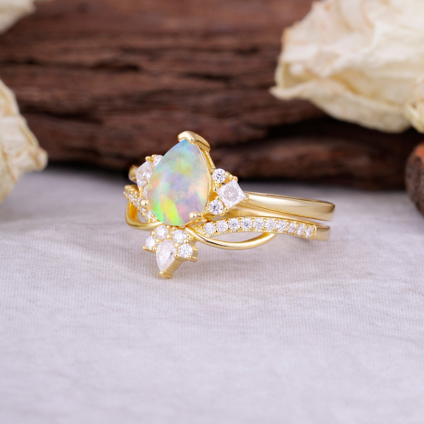 Fashion-Forward Luxury Pear-Cut Opal Bridal Ring Set
