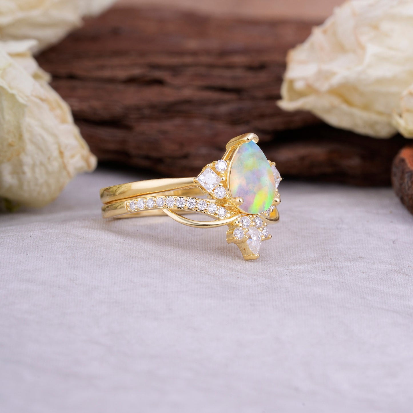 Fashion-Forward Luxury Pear-Cut Opal Bridal Ring Set
