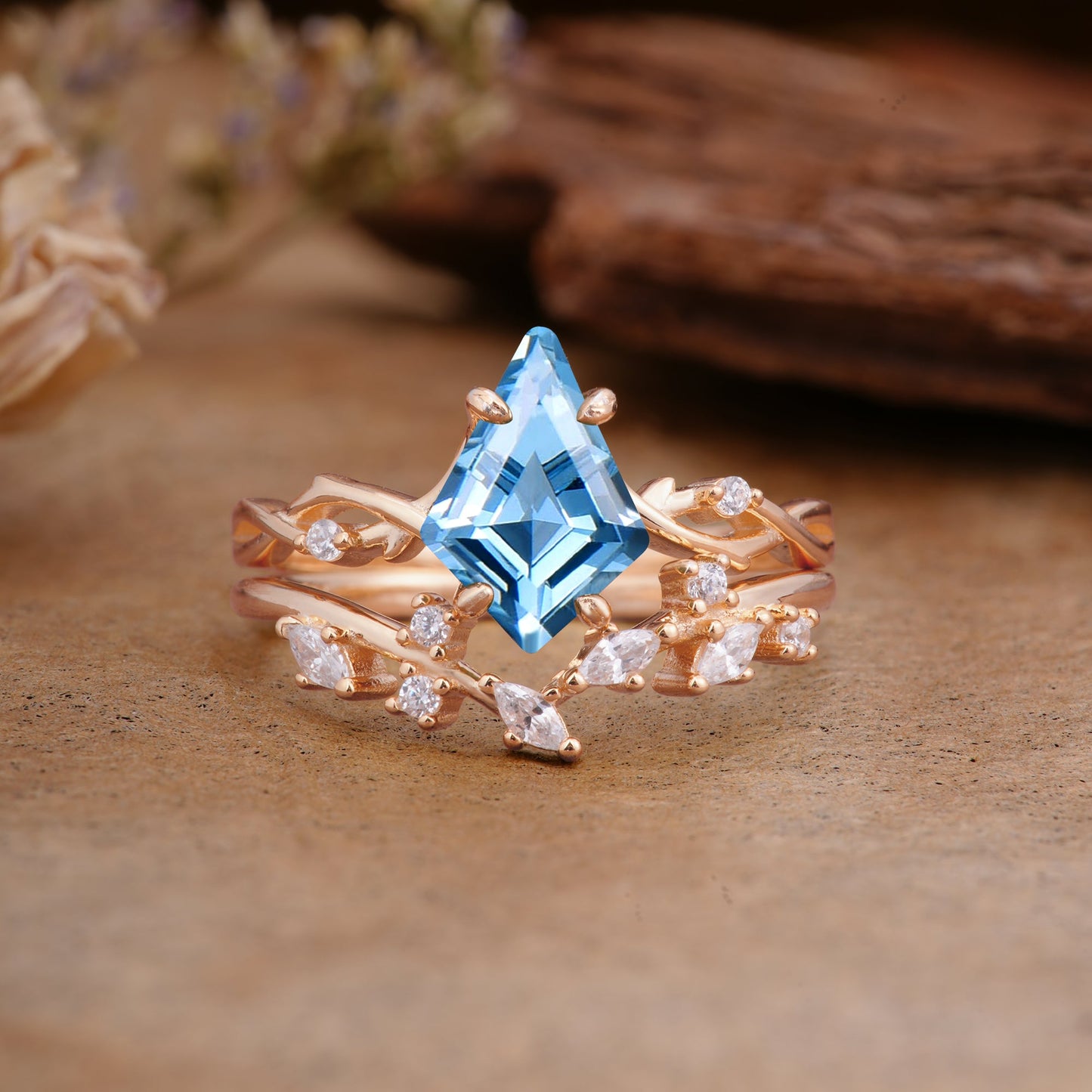 Fashion 4-Prong Kite-Cut Aquamarine Bridal Ring Set