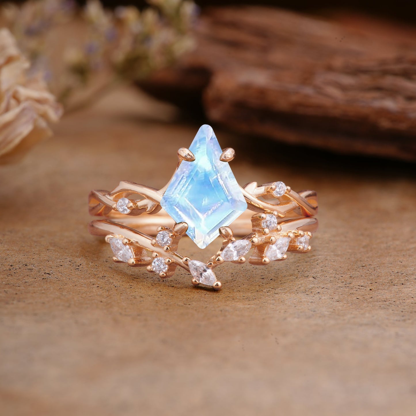 Fashion 4-Prong Kite-Cut Moonstone Bridal Ring Set