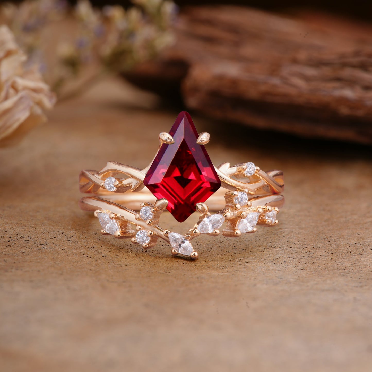 Fashion 4-Prong Kite-Cut Ruby Bridal Ring Set