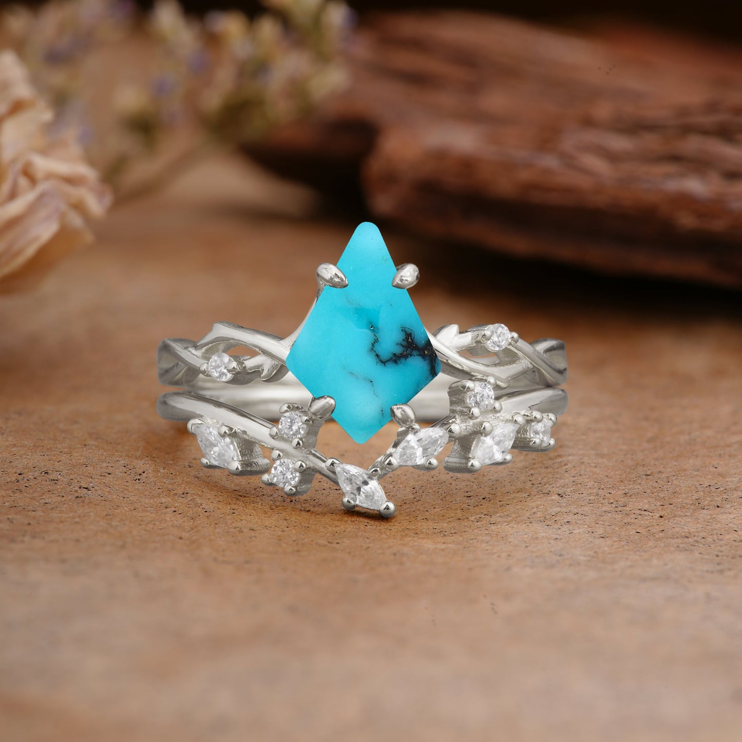 Fashion 4-Prong Kite-Cut Turquoise Bridal Ring Set