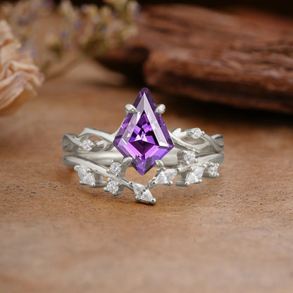 Fashion 4-Prong Kite-Cut Amethyst Bridal Ring Set