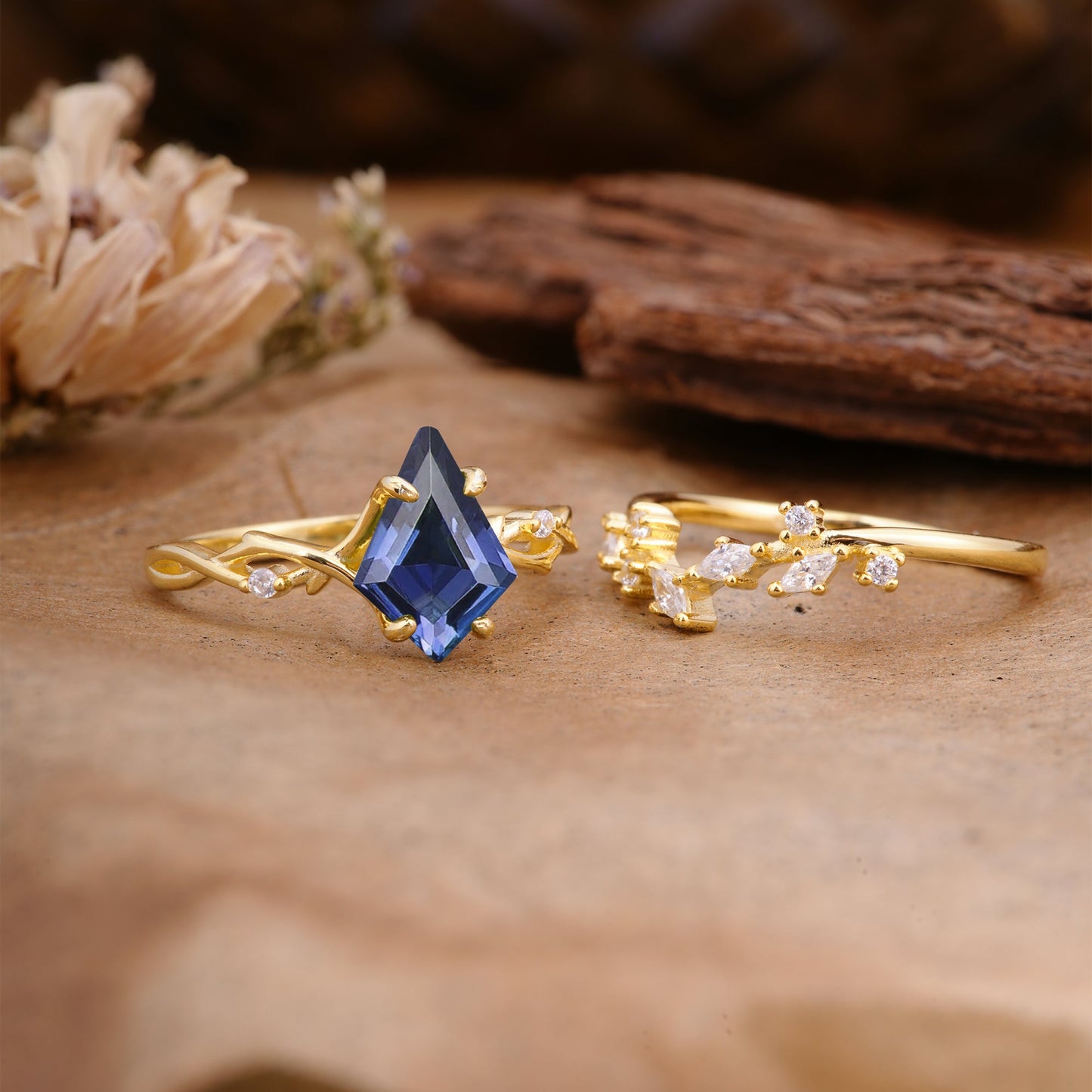 Fashion 4-Prong Kite-Cut Tanzanite Bridal Ring Set