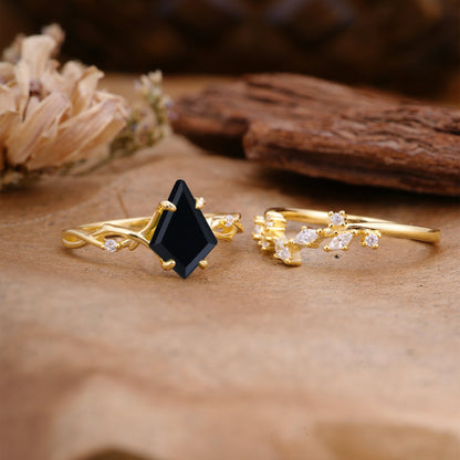 Fashion 4-Prong Kite-Cut Black Onyx Bridal Ring Set