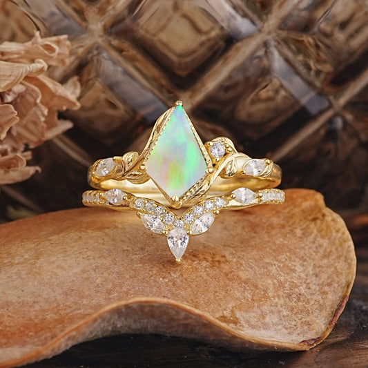 Luxury Nature-Inspired 4-Prong Kite-Cut Opal Bridal Ring Set