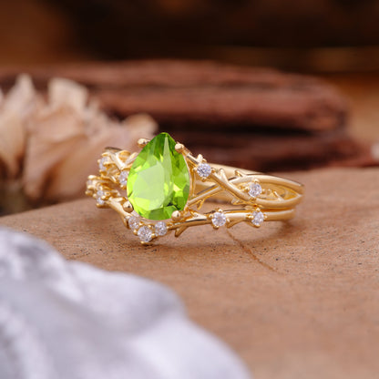 Nature-Inspired Pear-Cut Peridot Bridal Ring Set