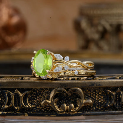 Nature-inspired 4-Prong Oval Cut Peridot Stacking Ring