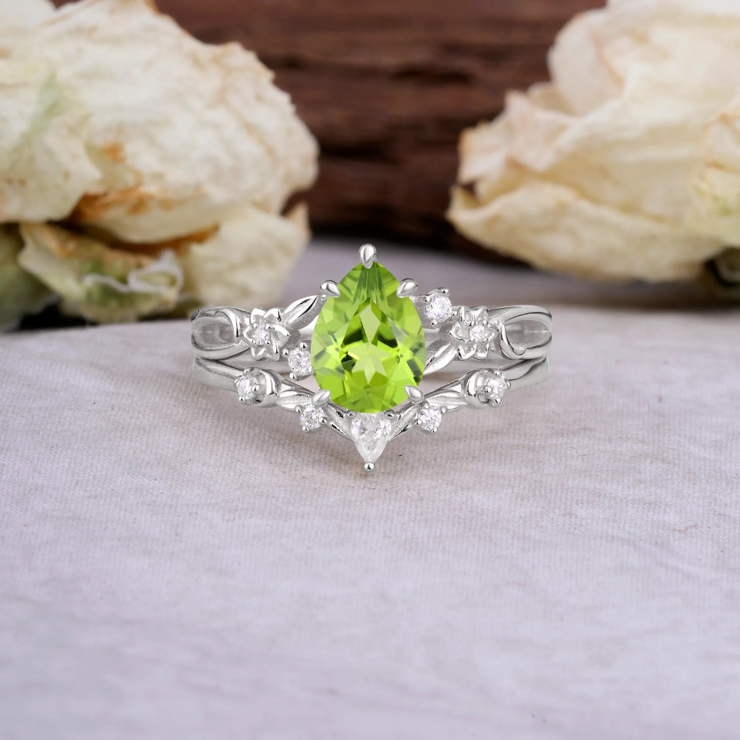 Art Nouveau 5-Prong Pear Cut Peridot Ring