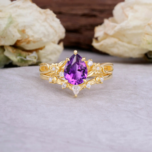 Art Nouveau 5-Prong Pear Cut Amethyst Ring