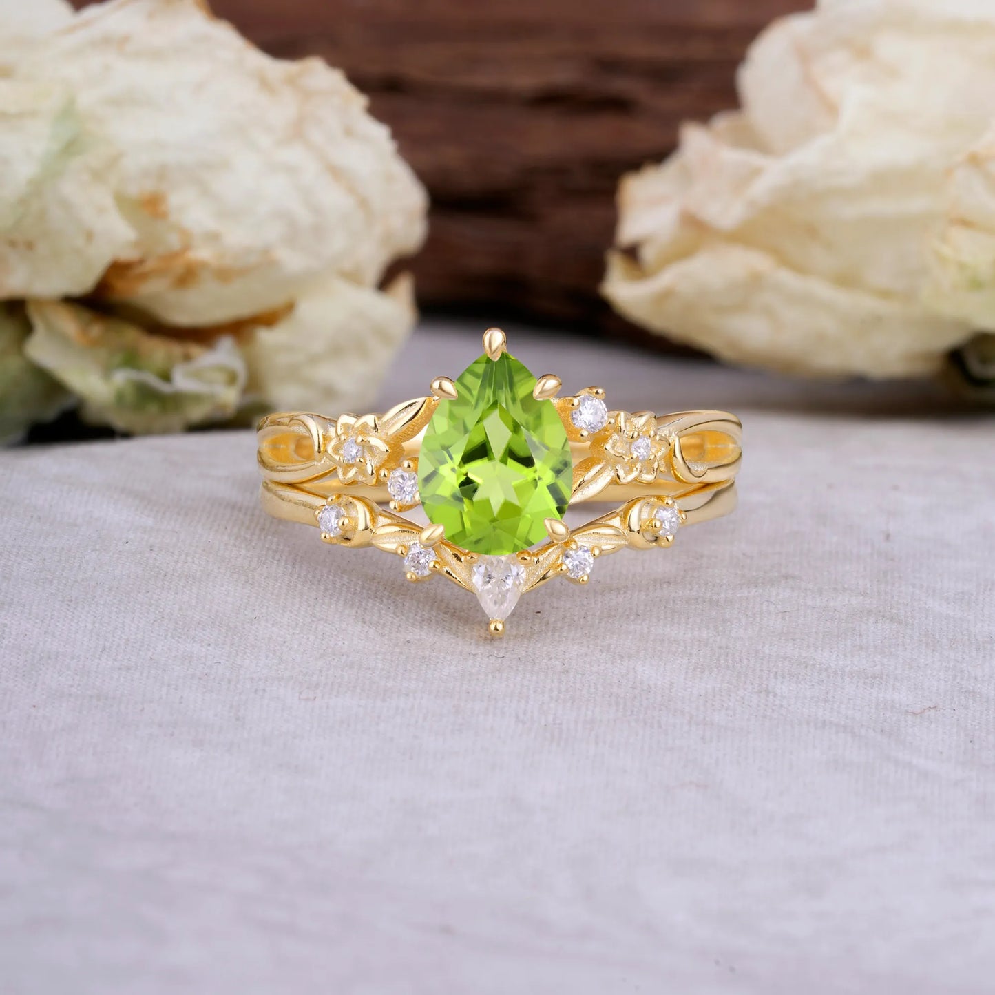 Art Nouveau 5-Prong Pear Cut Peridot Ring