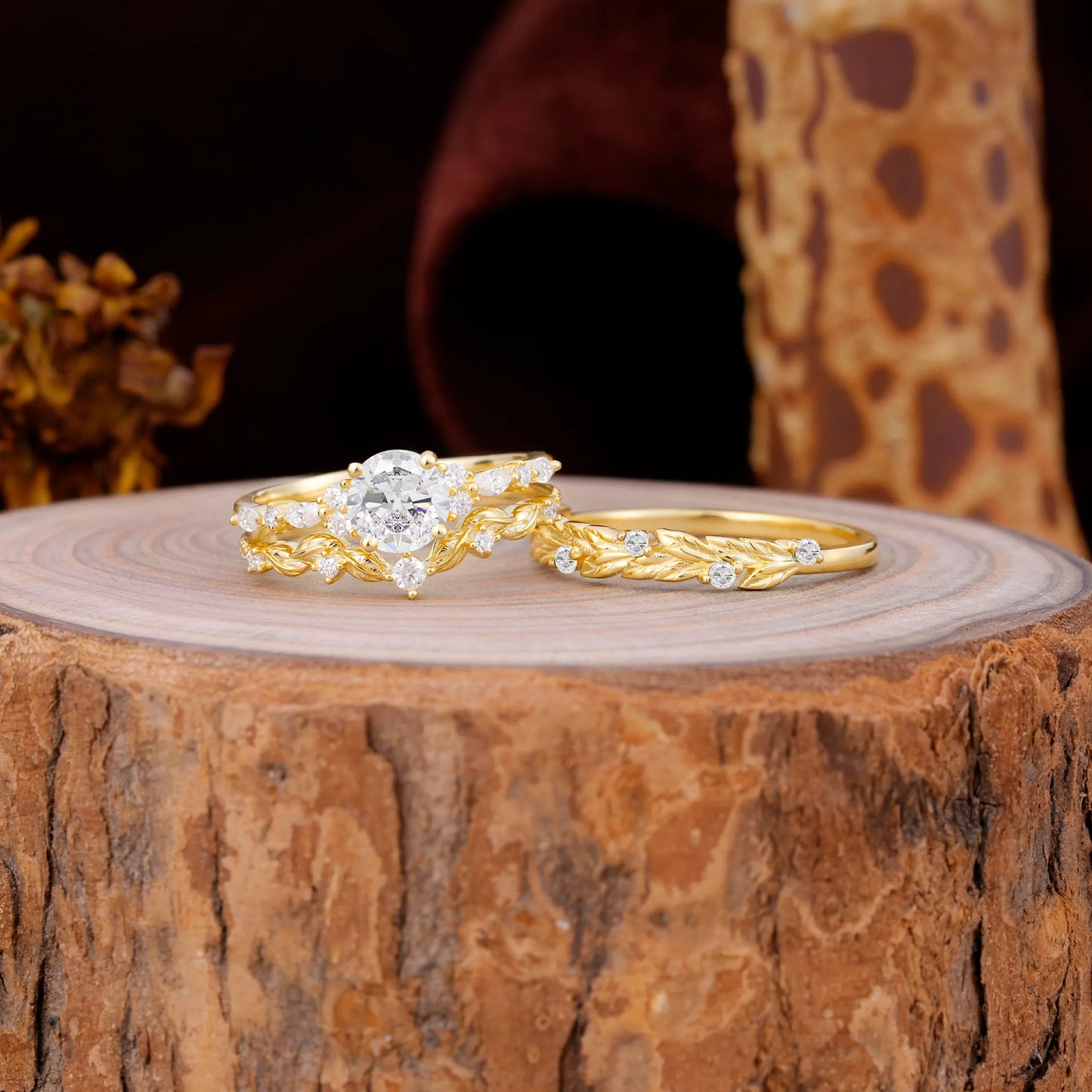 Elegant Leaf Motif Moissanite Promise Rings for Couples