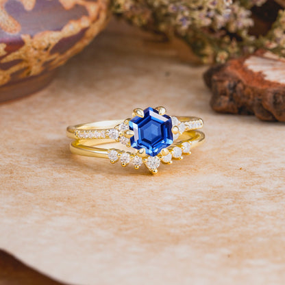 Classic 6-Prong Hexagonal-Cut Sapphire Engagement Ring Set
