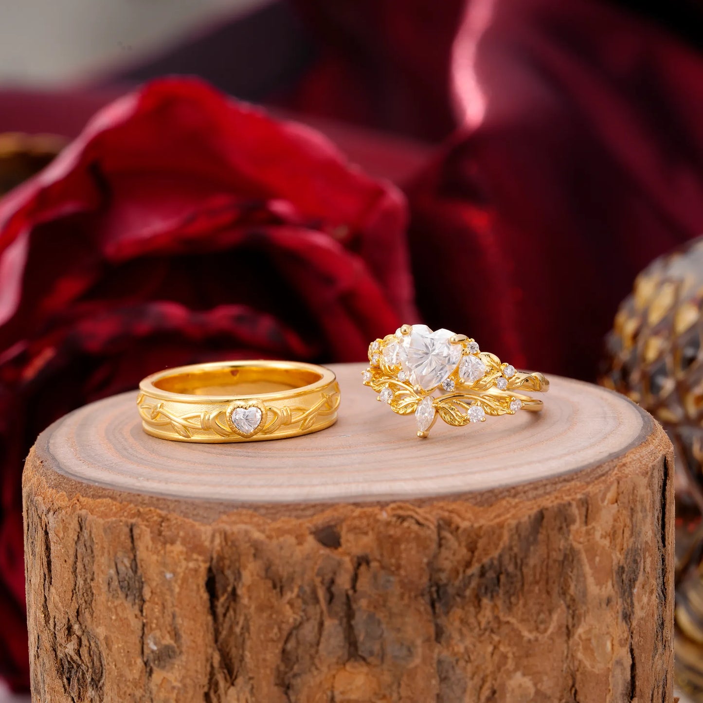 Vintage Floral Vine Heart Cut Moissanite Couple Wedding Ring Set