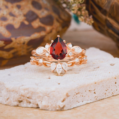 6 Prong Romantic Vine Themed Pear Cut Garnet Bridal Ring Set