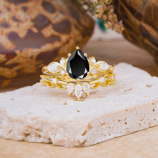 6 Prong Romantic Vine Themed Pear Cut Black Onyx Rings