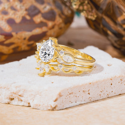 6 Prong Romantic Vine Themed Pear Cut Lab Diamond Bridal Ring Set