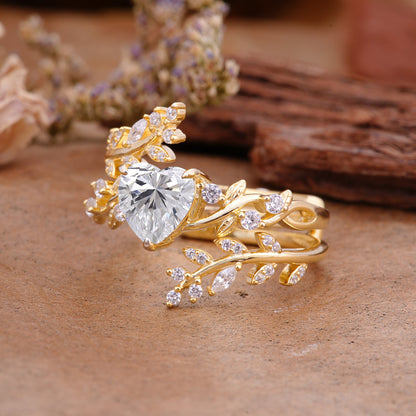 Elegant Heart-Shaped Nature Inspired Lab Diamond Ring – Perfect for Bridal Ring Set