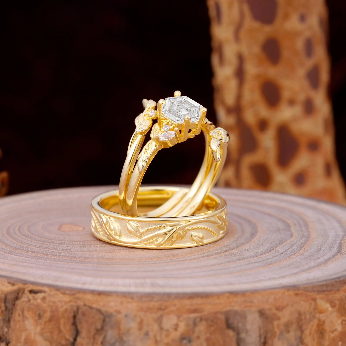 Nature Inspiration Luxury Retro 4-Prong Moissanite Promise Couples Rings
