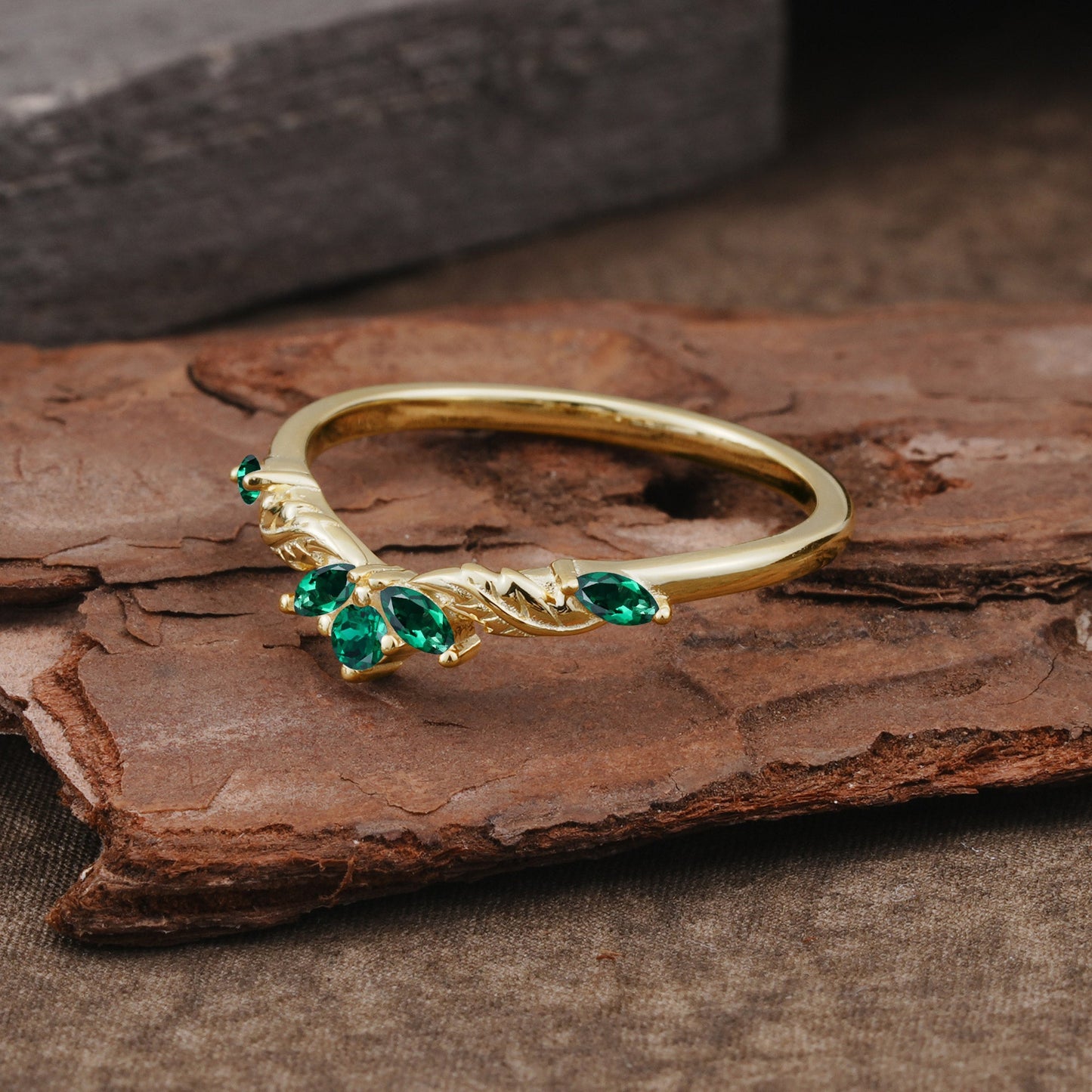 Unique Marquise Cut Curved Emerald Ring Wedding Ring