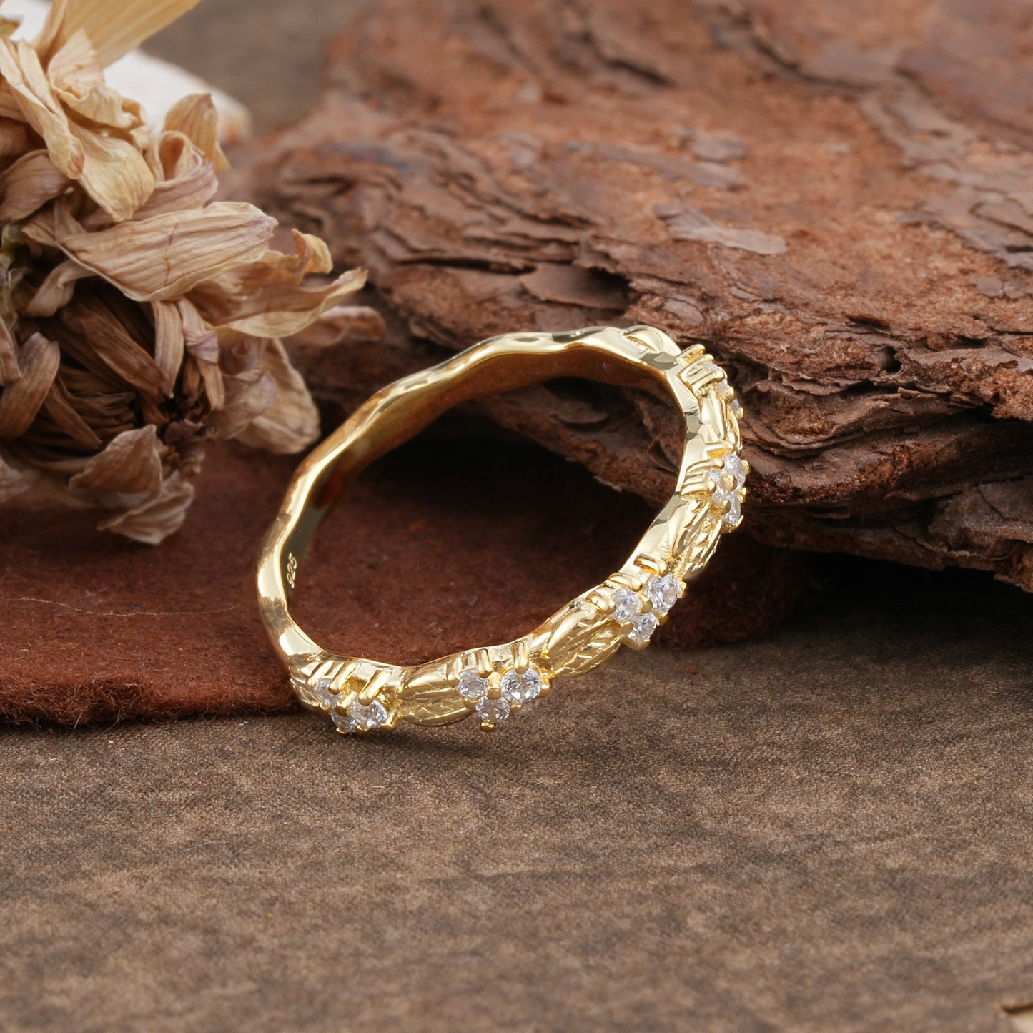 Vintage Filigree Scrollwork Moissanite Openwork Wedding Ring