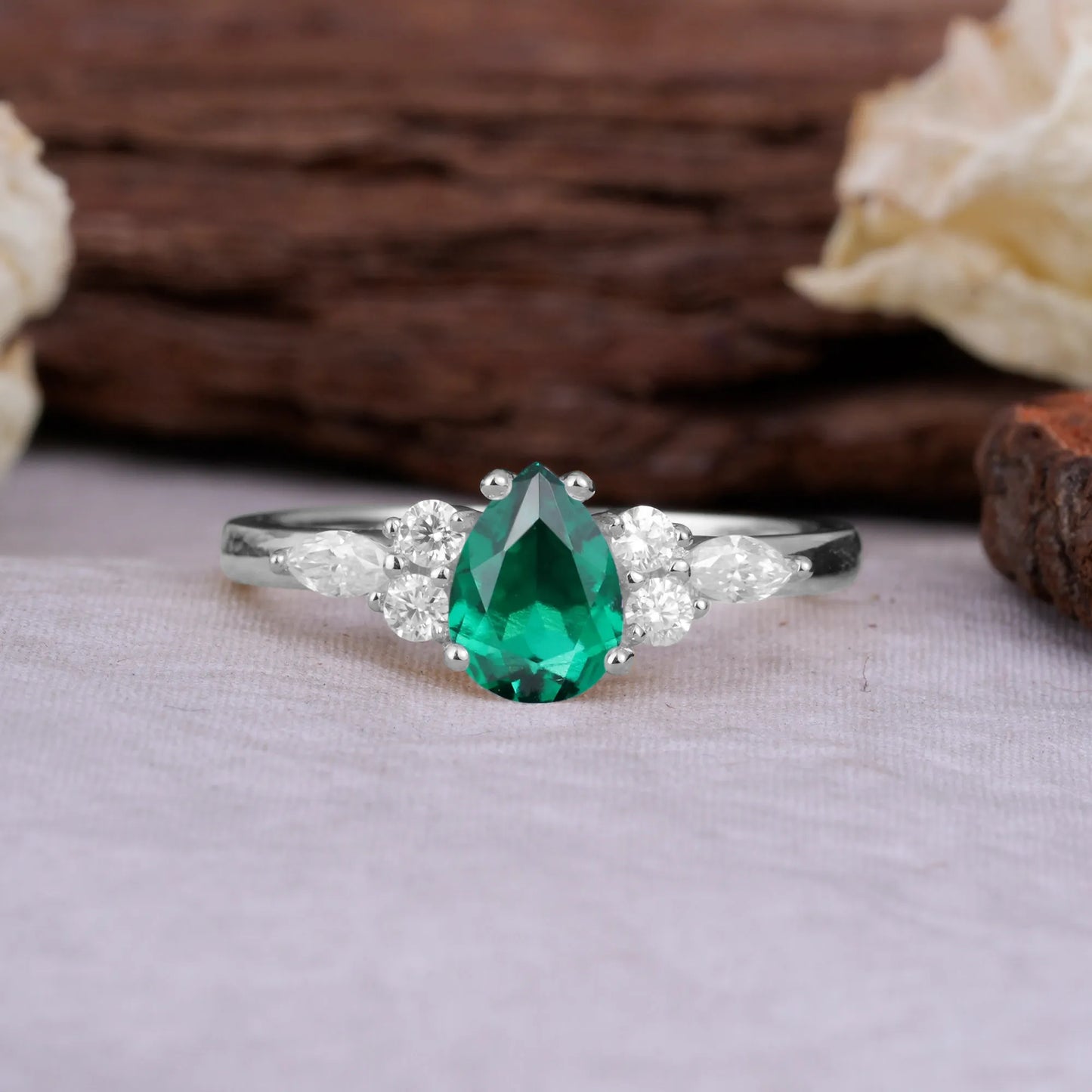 Sophisticated 4-Prong Pear-Cut Emerald Promise Ring
