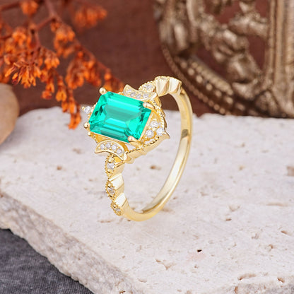 Classic Sparkling Radiant Cut Emerald Engagement Ring with Vintage Halo