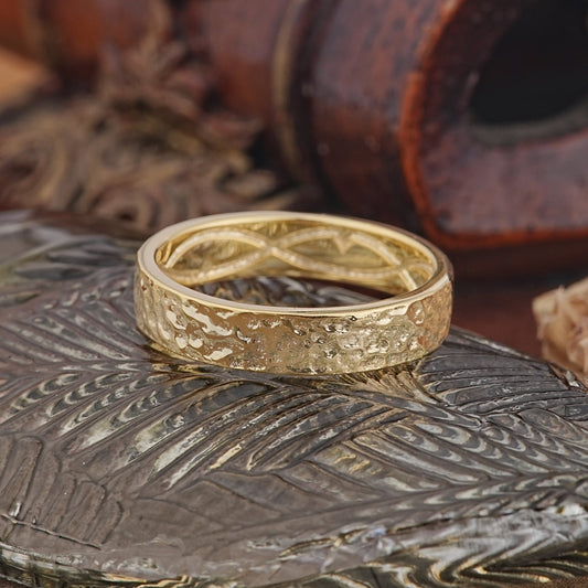 Hammered Inner Infinity Engraved Men' Wedding Band