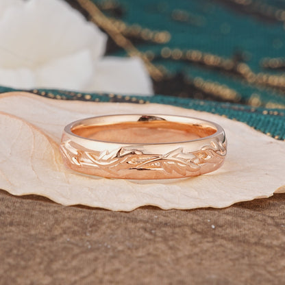 Vintage Leaf Engraved Men's Wedding Band