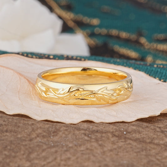 Vintage Leaf Engraved Men's Wedding Band