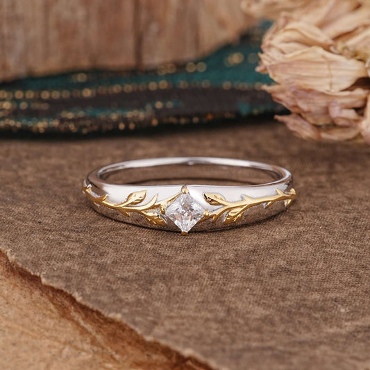 Unique 4 Prong Men's Lab Diamond Wedding Ring with Vine Design