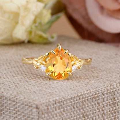 Elegant  Luxurious 5 prong Pear-Cut Natural Citrine Wedding Band