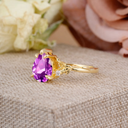 Elegant  Luxurious 5 prong Pear-Cut Natural Amethyst Wedding Band