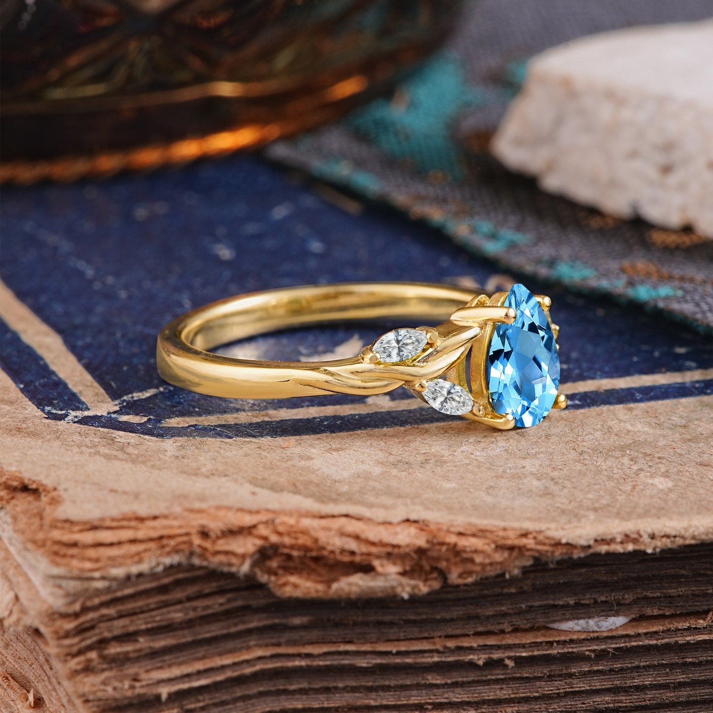 Exquisite 4-Prong Pear Cut Aquamarine Engagement Ring