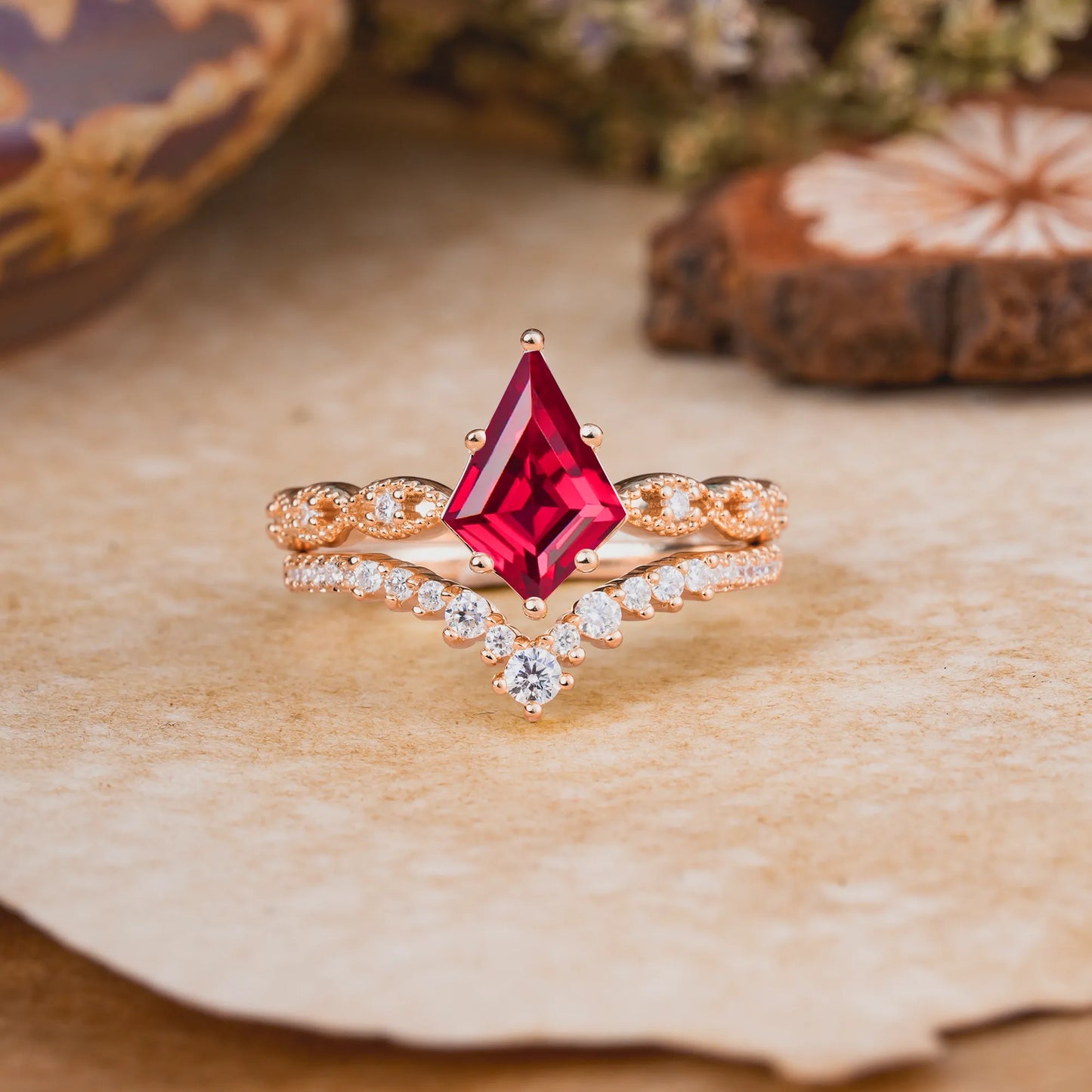 Luxury Vintage 6-Prong Kite-Cut Natural Ruby Engagement Ring Set